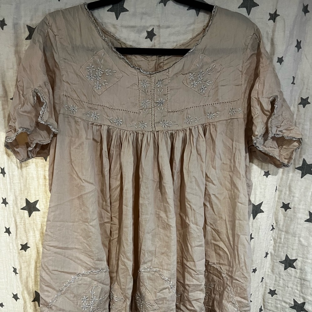 Magnolia pearl top